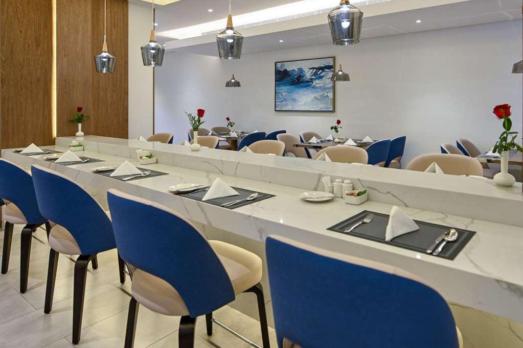 Comfort Hotel Jeddah King Road Restoran gambar