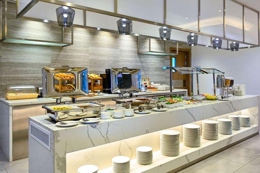 Comfort Hotel Jeddah King Road Restoran gambar